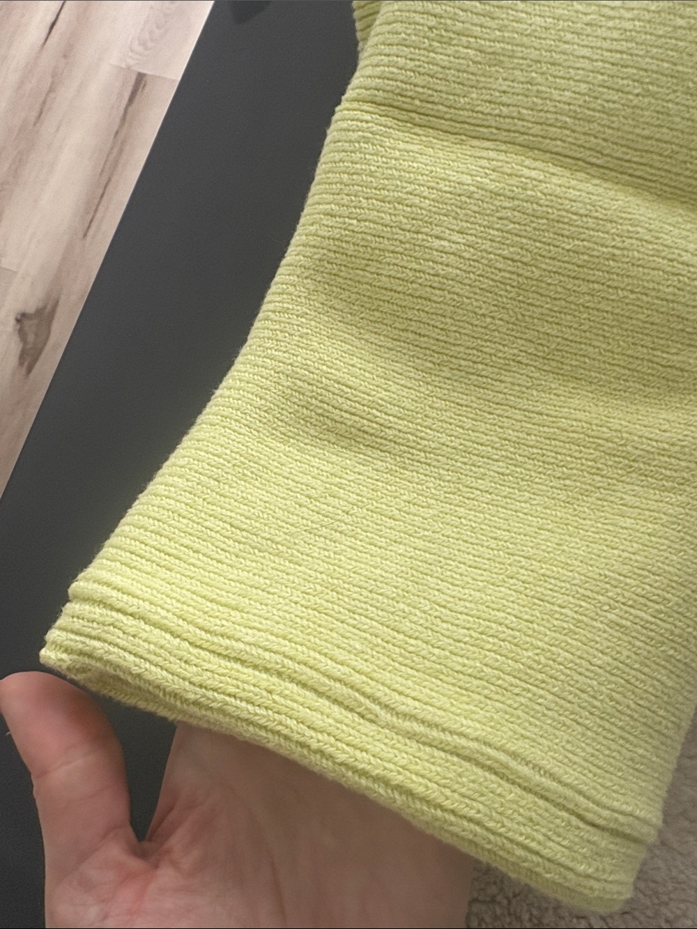Light Yellow Ribbed V-Neck Sweater Crop - Picture 9 of 10